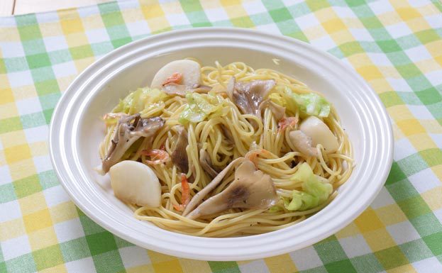 雪国まいたけ極とキャベツの春パスタ