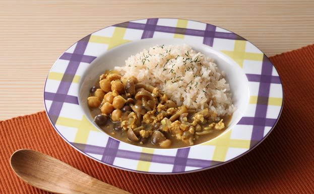 雪国ぶなしめじのひよこ豆カレー