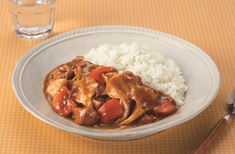 フライパンで作る！白まいたけのトマトチキンカレー