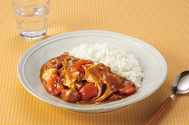 フライパンで作る！白まいたけのトマトチキンカレー