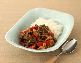 雪国きのこと夏野菜の煮込まないカレー